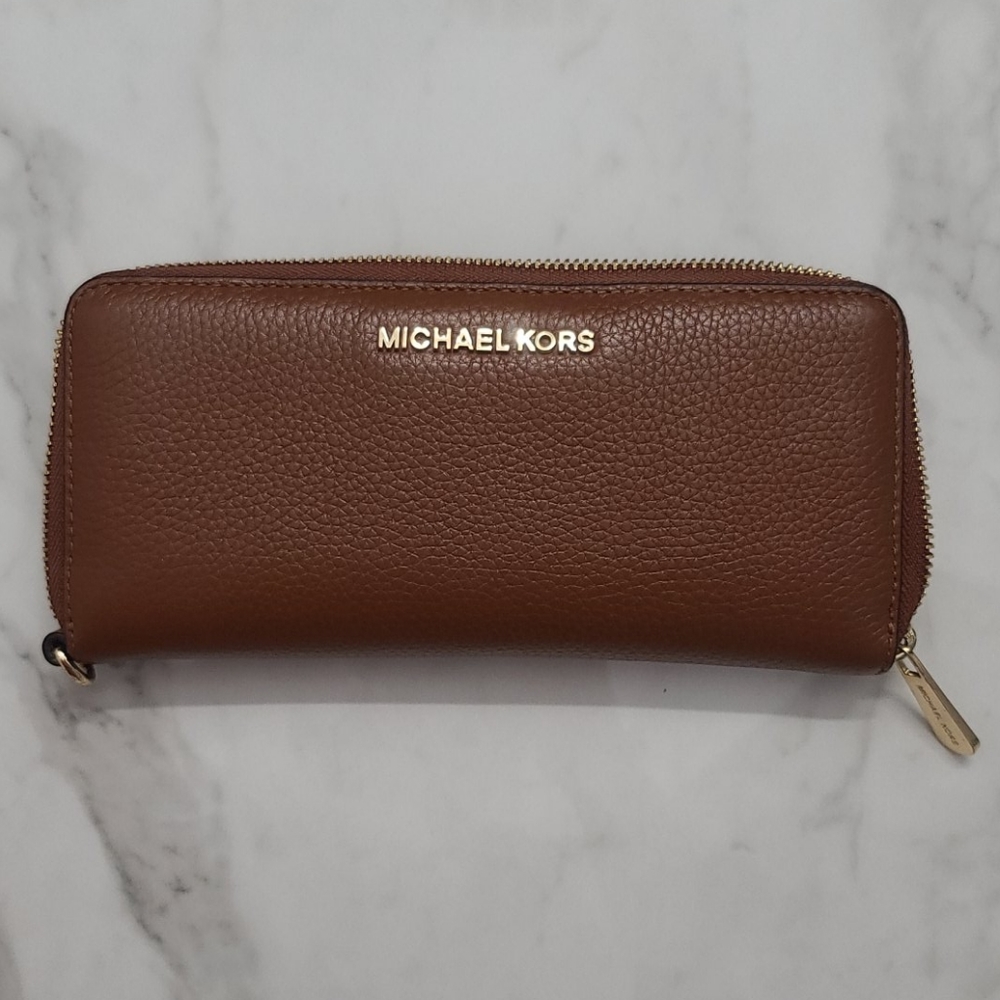 Michael Kors Long Wallet